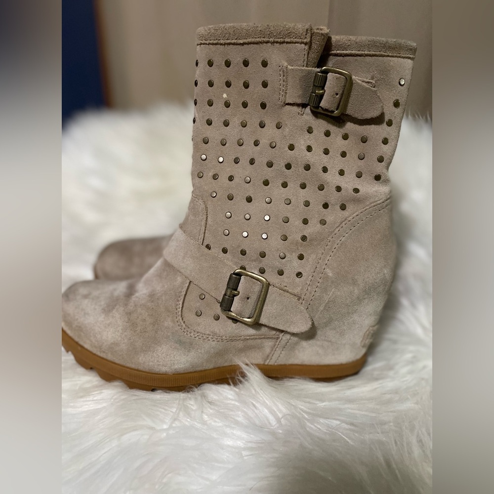 GUC Sorel Joan of Arctic Wedge II Studded Boots - US Size 8 - Picture 5 of 15